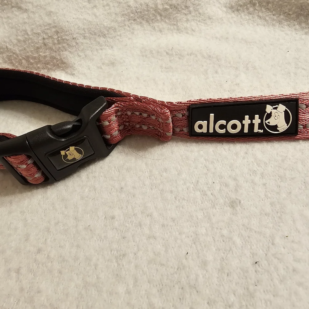Alcott Adventure Weekender Leash in Red